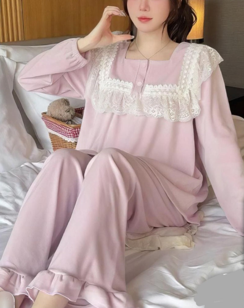 بيجامة ليل الدافئة