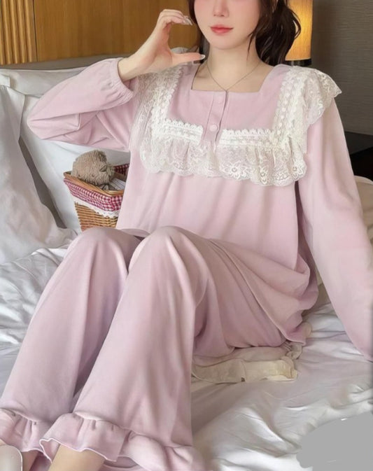 بيجامة ليل الدافئة